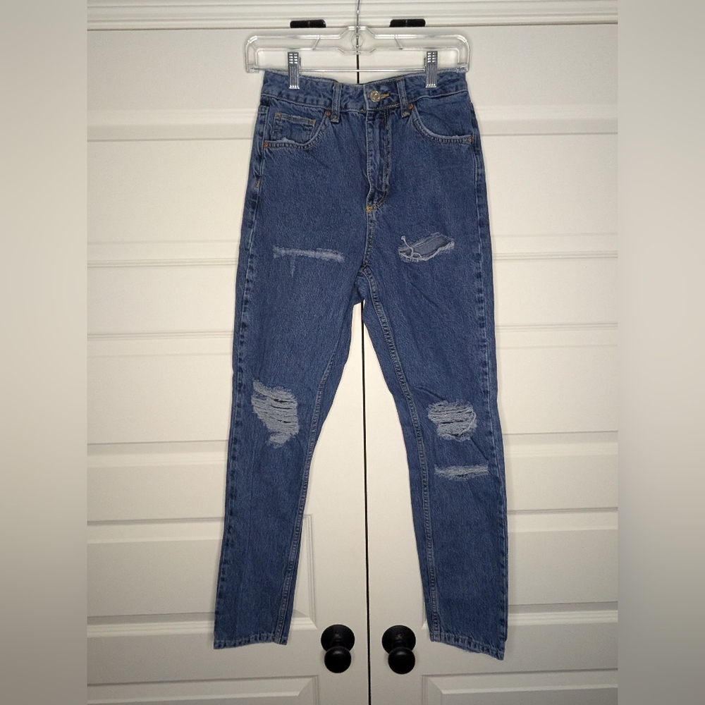 BDG Womens W26 x L32 Blue Jean Mom Distressed - Holes